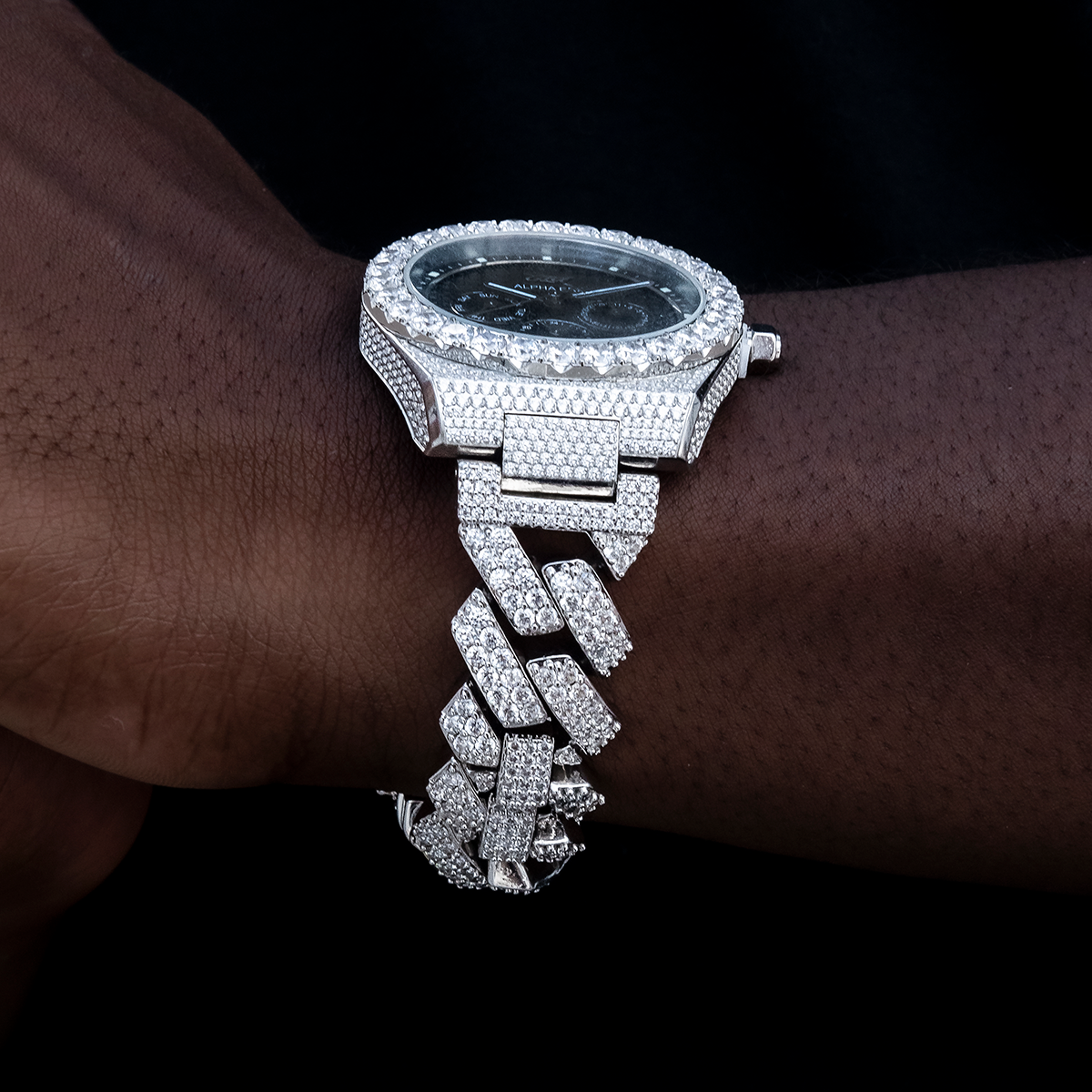42MM Fully Iced Alpha Era? w/Diamond Prong Link Band