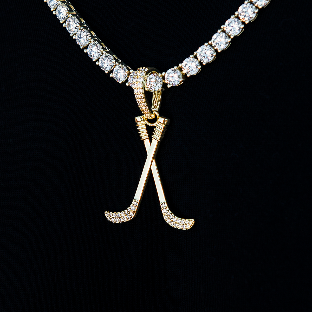 Iced Hockey Sticks Pendant in Yellow Gold