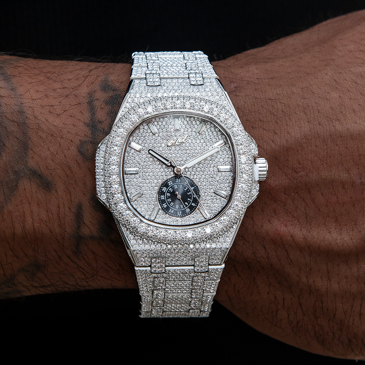 39MM Visionary Moissanite Fully Iced Case & Steel Band Watch - White Gold