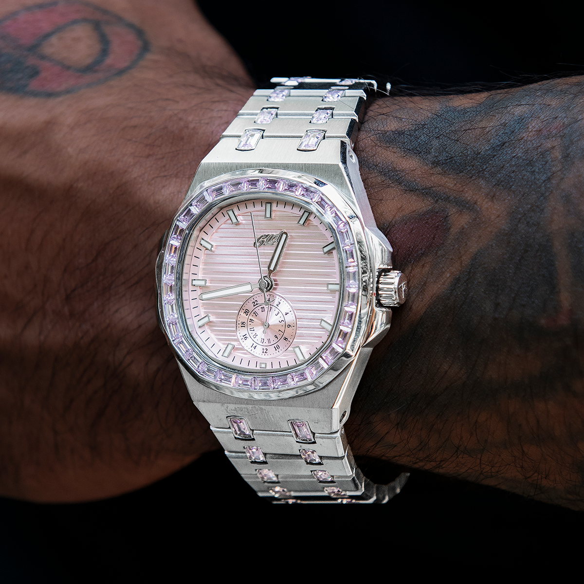 39MM Visionary Moissanite Iced Pink Stone Band Watch - White Gold