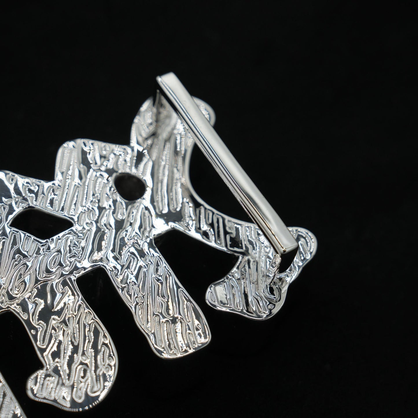 GLD X Bloody Osiris Moissanite MFM Belt Buckle Pendant in White Gold