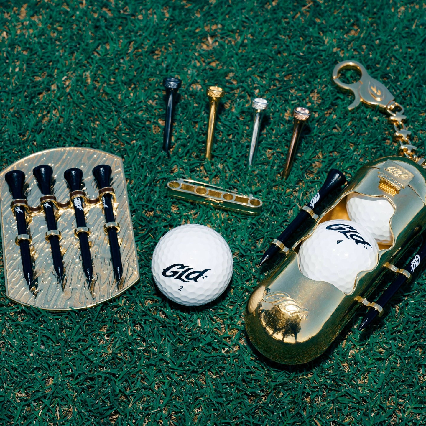 Clip-on Golf Ball Holder Accessory in Yellow Gold