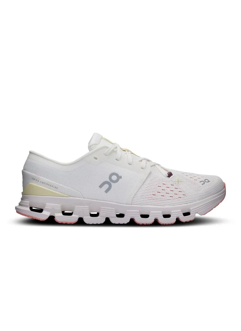 On Cloud X 4 ‘Ivory Sandâ€?