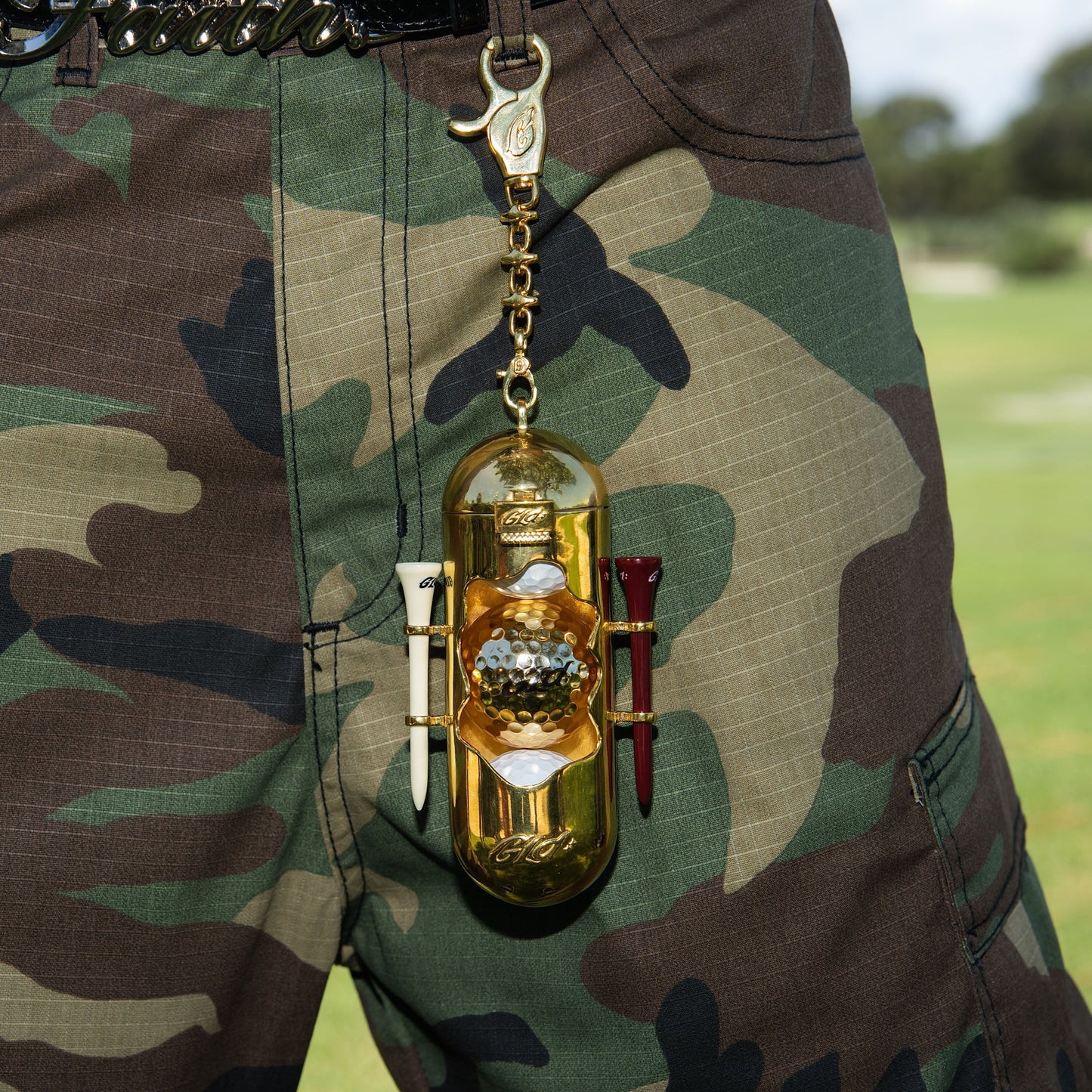 Clip-on Golf Ball Holder Accessory in Yellow Gold